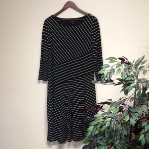 Jones and Co fully lined dress